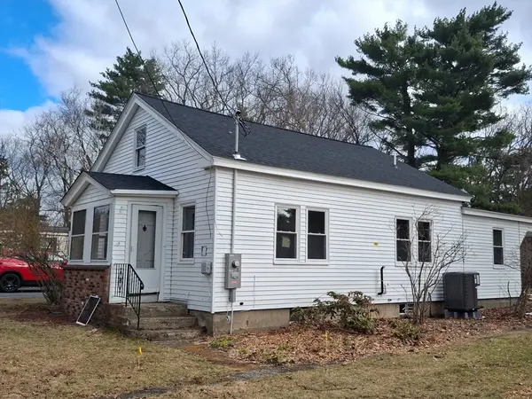 27-29 Catacunemaug Rd, Shirley, MA 01464