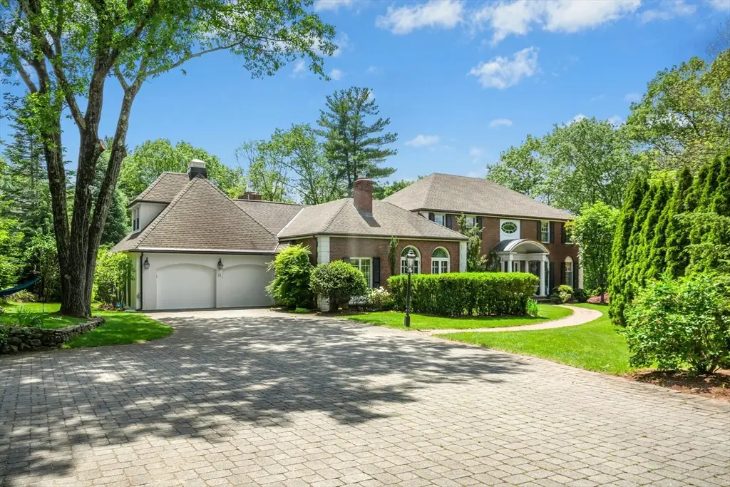 11 Scotch Pine Cir, Wellesley, MA 02481 - #1