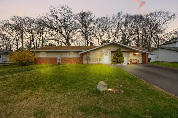 172 Lisa Dr, Brockton, MA 02302
