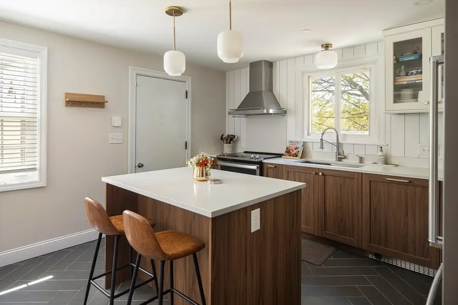 6 Nantucket Ave, Swampscott, MA 01907 - #2