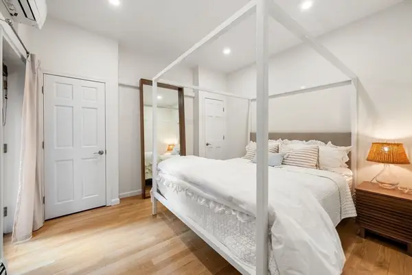 18 Melrose St #1, Boston, MA 02116