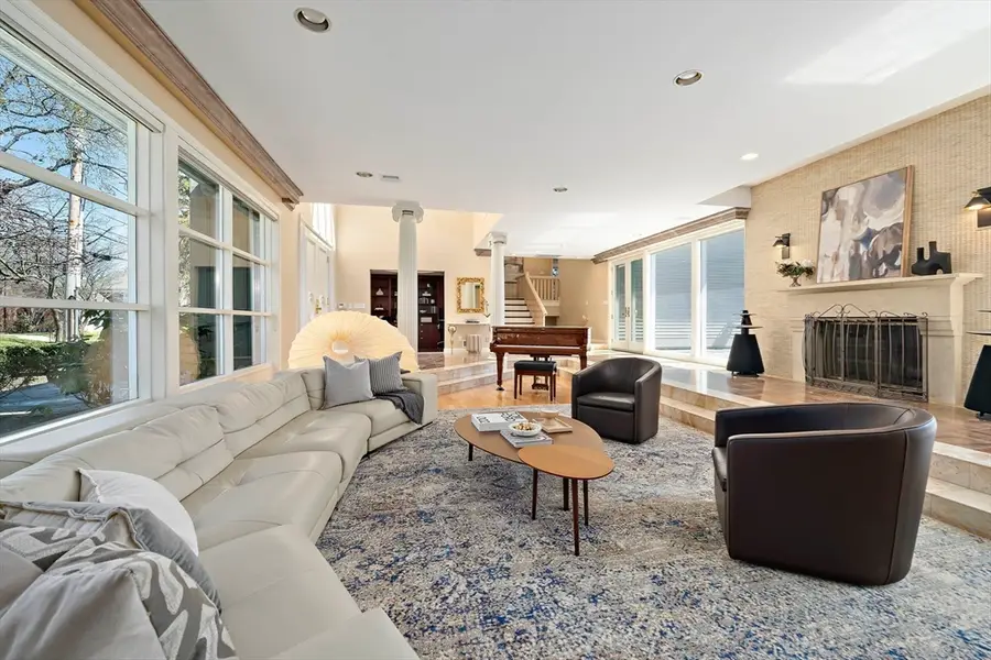 20 Montrose St, Newton, MA 02458 - #3