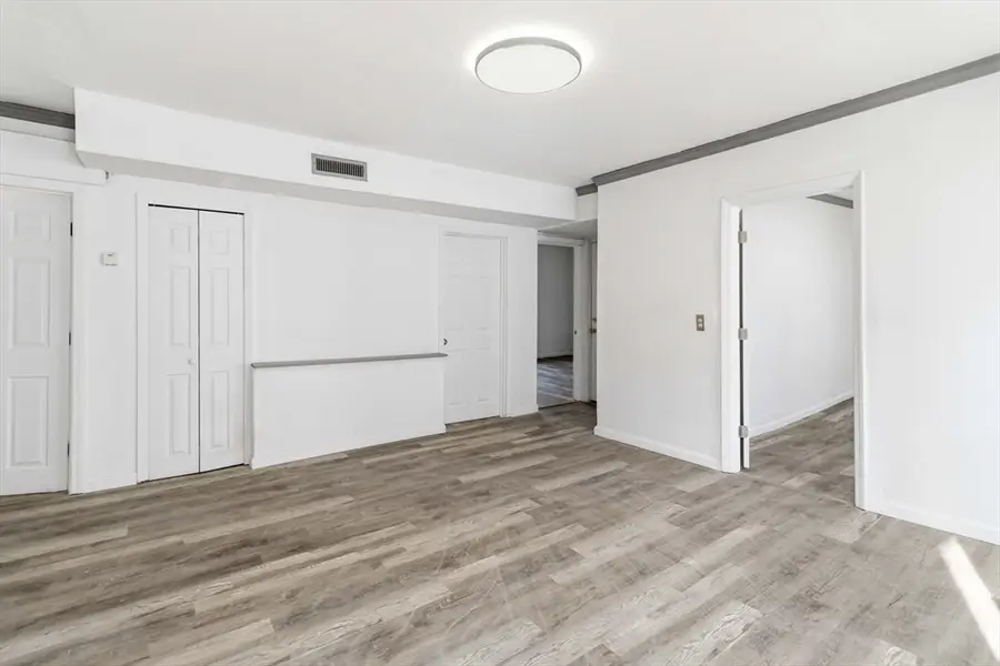 43 Orient St, Worcester, MA 01604 - #3