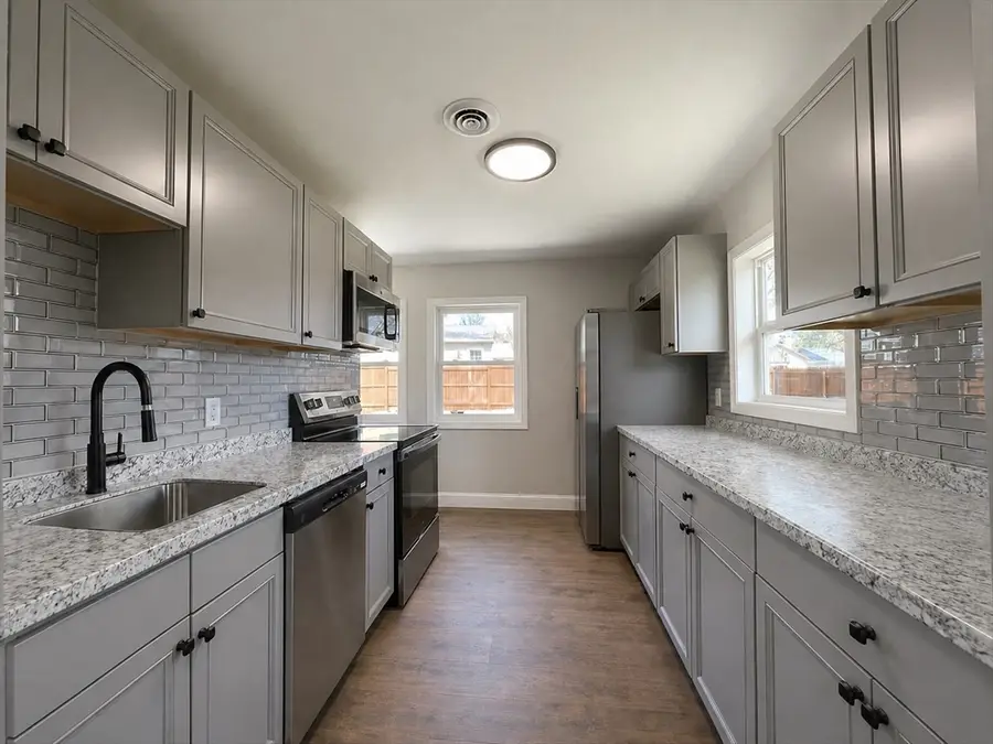 14 Deer Pond Dr, Leicester, MA 01524 - #2