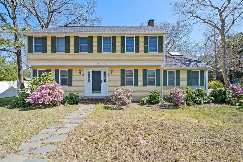 75 Erica Dr, Stoughton, MA 02072 - #1