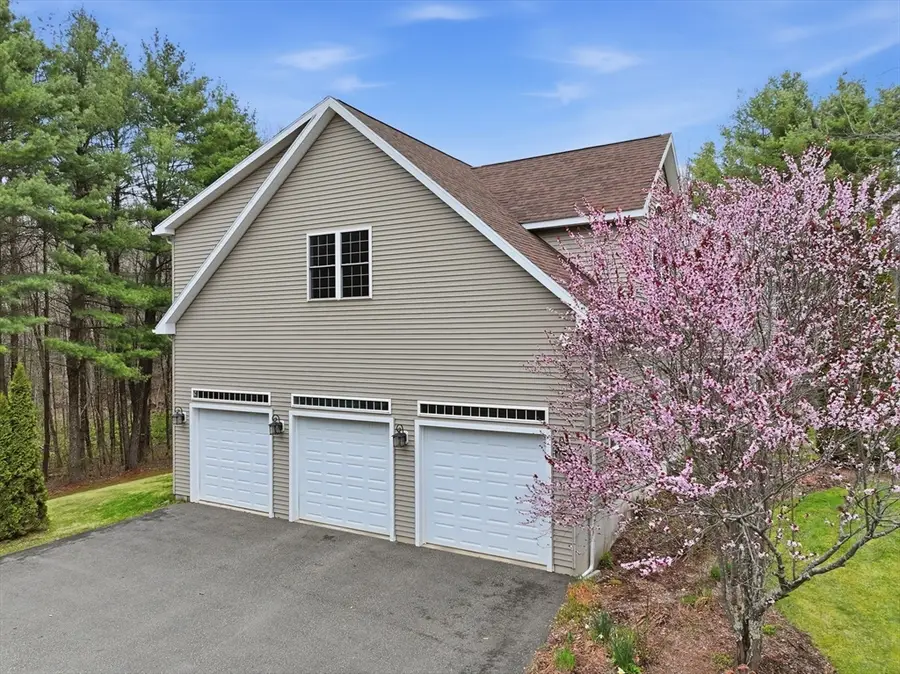 161 Rice Corner Rd, Brookfield, MA 01506 - #3