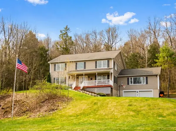 122 Maybrook, Holland, MA 01521