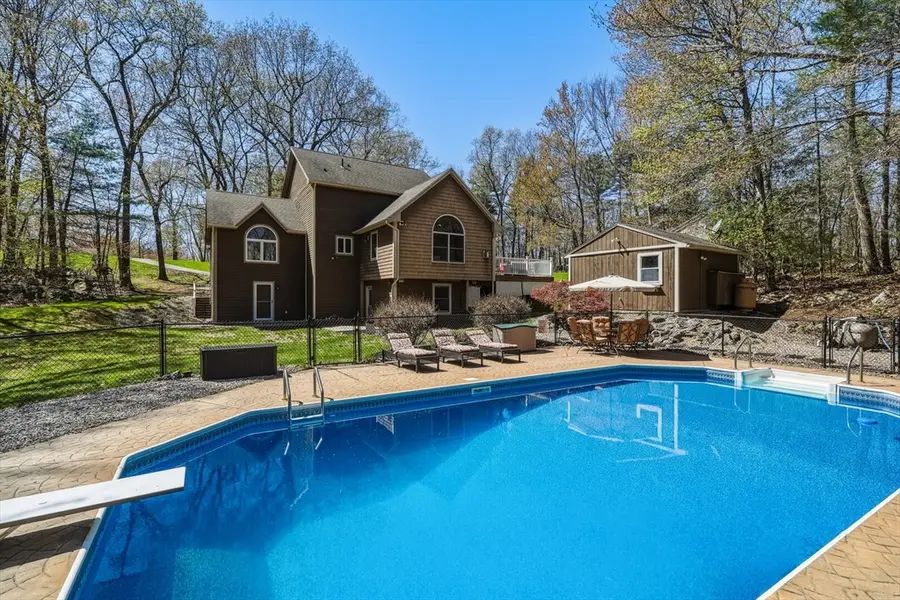 7 Terry Ln, Belchertown, MA 01007 - #3