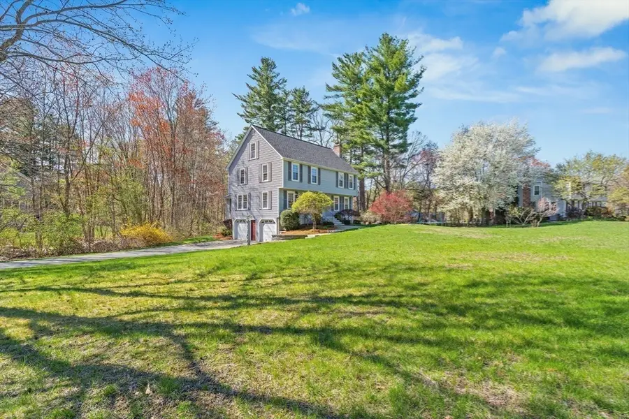 18 Villanova Dr, Westford, MA 01886 - #3