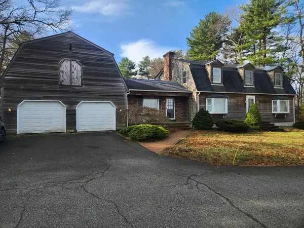 700 Locust St, Swansea, MA 02777