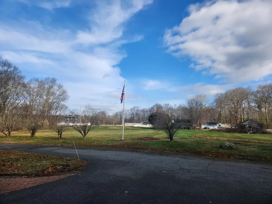 700 Locust St, Swansea, MA 02777 - #2