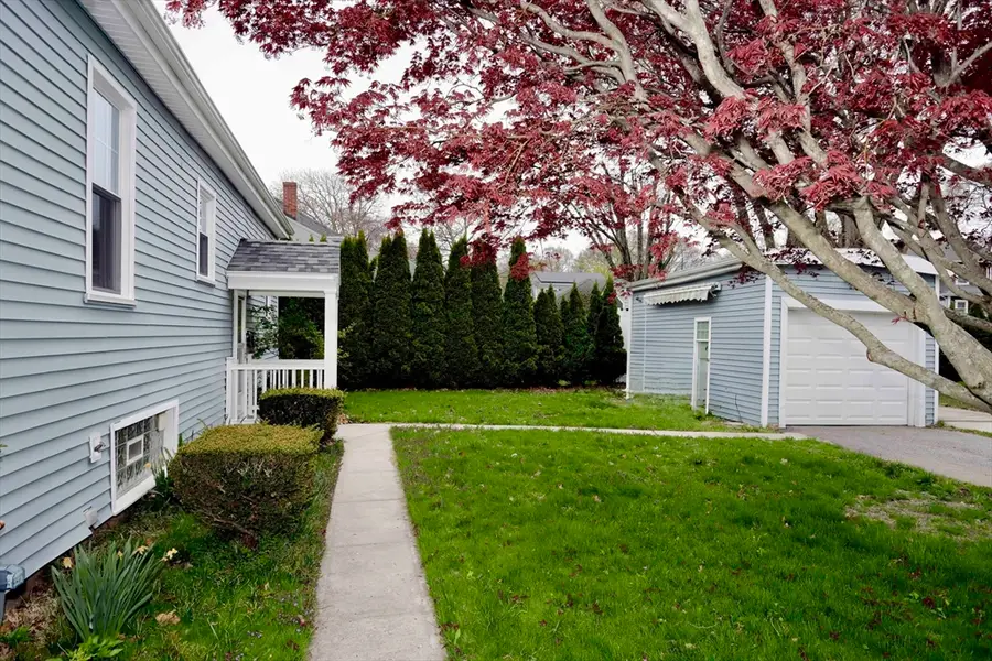 79 Woodlawn St, Fall River, MA 02720 - #3