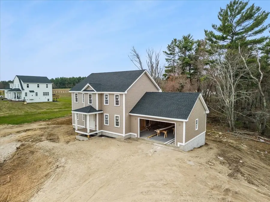 49 Thompson St, Middleboro, MA 02346 - #3