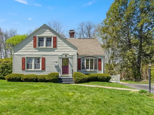 33 Hapgood Rd, Worcester, MA 01605