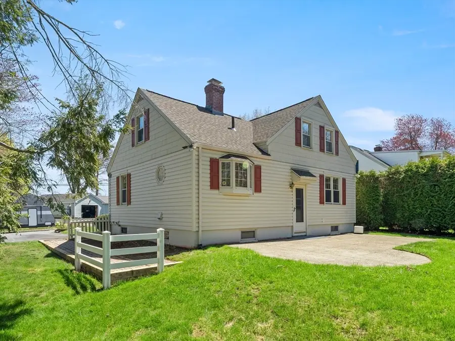 33 Hapgood Rd, Worcester, MA 01605 - #2