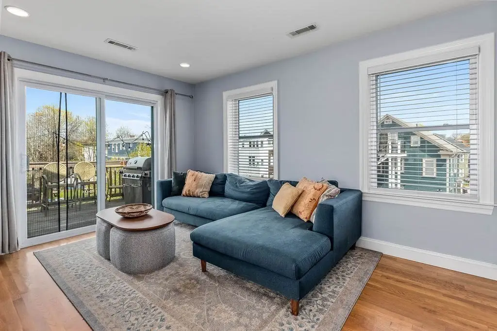 10 Irma St #3, Boston, MA 02124 - #1