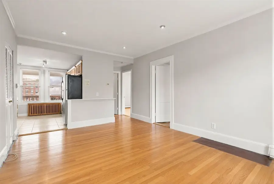 1718 Commonwealth Ave #8, Boston, MA 02135 - #3