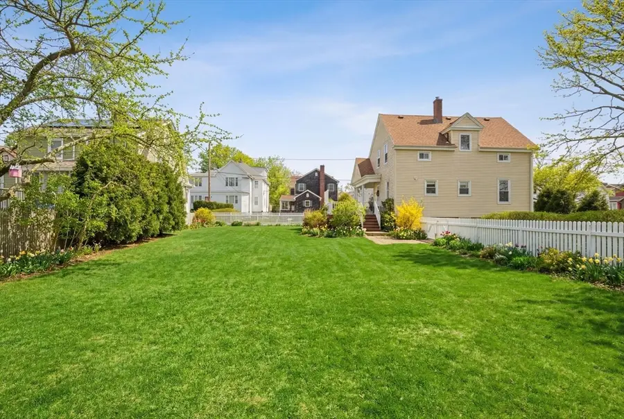 73 Moore Street, Fall River, MA 02720 - #3