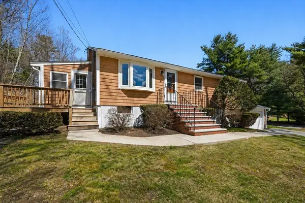 83 Thurlow St, Georgetown, MA 01833