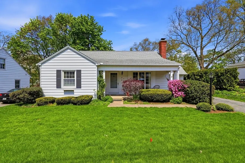 48 Weymouth St, Springfield, MA 01108 - #1