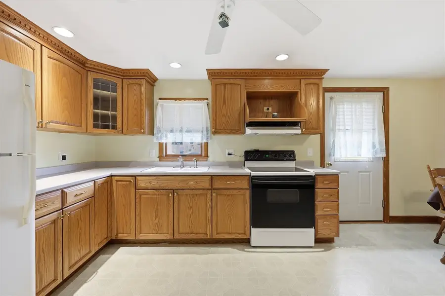 3 Letendre Ave, Ludlow, MA 01056 - #2