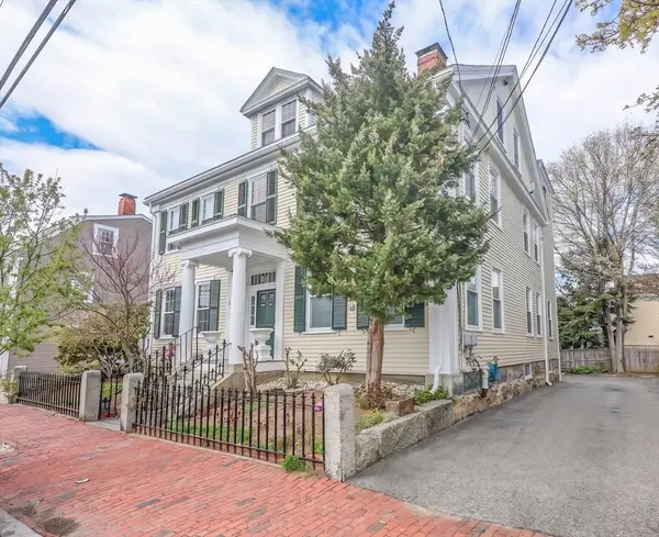 3 Orange St #5, Newburyport, MA 01950