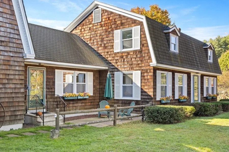 54 Depot St, Dunstable, MA 01827 - #3