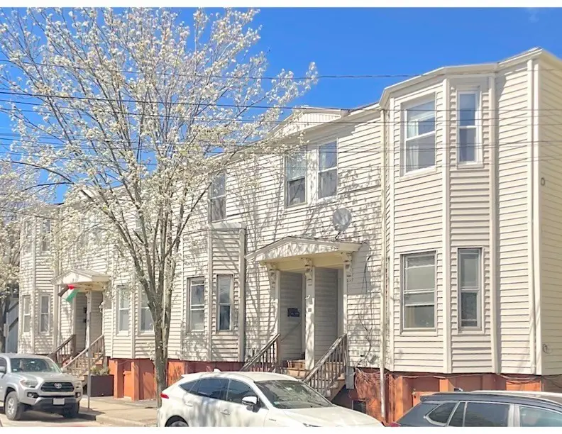 13-19 Houghton St, Somerville, MA 02143 - #1