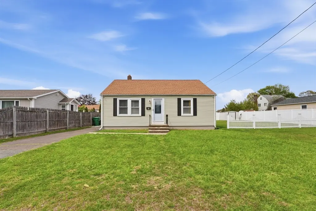 54 Shaw Park Ave, Chicopee, MA 01013 - #1