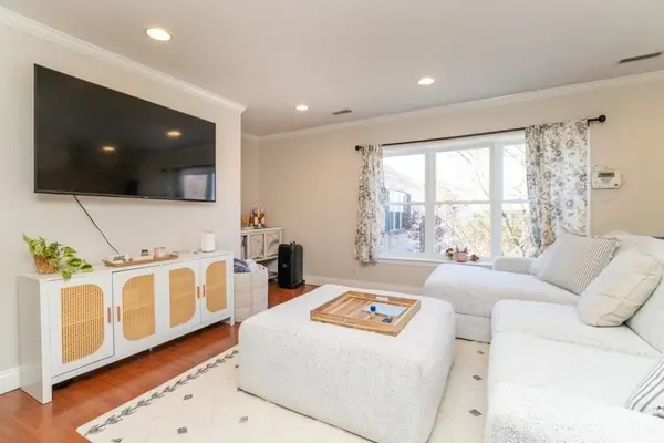 156 Newton St #4, Boston, MA 02135