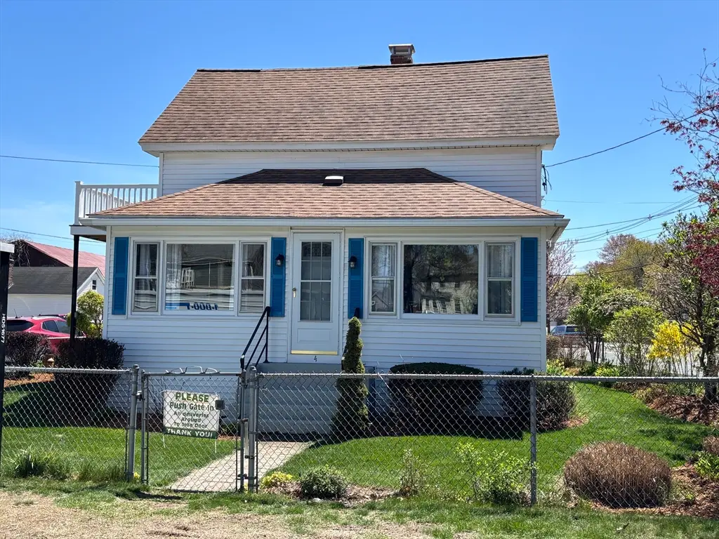 4 Central Ave, Northbridge, MA 01534 - #1