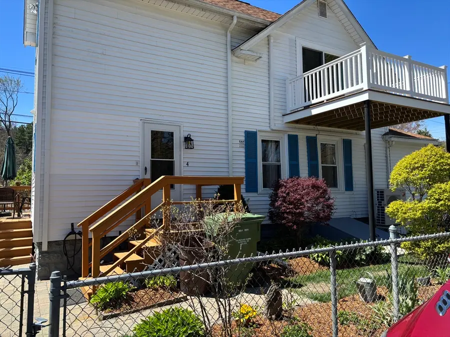 4 Central Ave, Northbridge, MA 01534 - #3