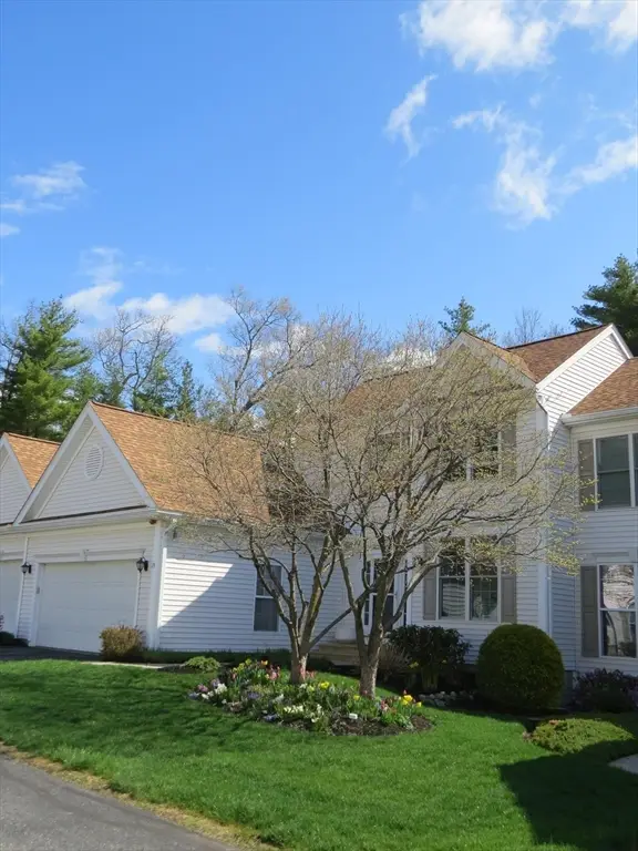 19 Brook Lane #19, Berlin, MA 01503