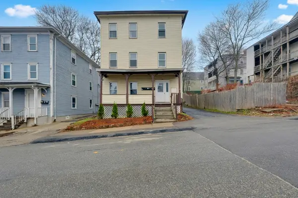 20 Mott St, Worcester, MA 01604
