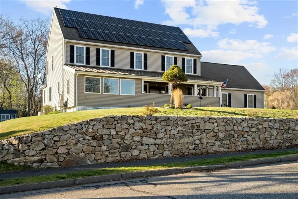 14 Amherst Rd, Shrewsbury, MA 01545 - #1