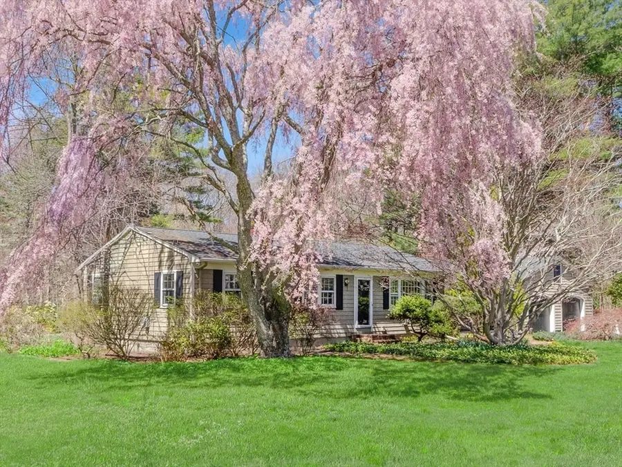 356 Bridge St, Fairhaven, MA 02719 - #3