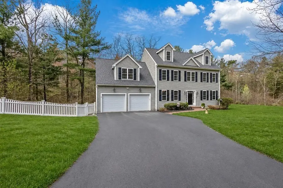 9 Willow Pl, Norfolk, MA 02056 - #3