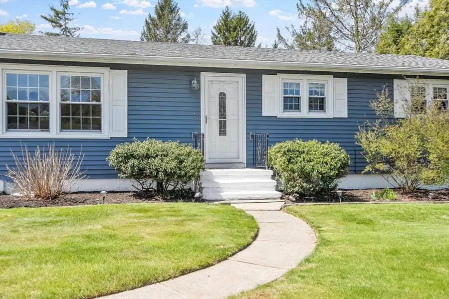 8 Burtenmare Circle, Paxton, MA 01612 - #3