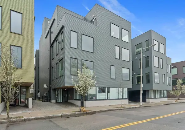 515 E 1st #8, Boston, MA 02127