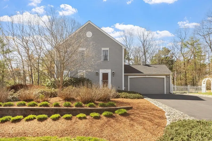 40 Longwood Dr, Lunenburg, MA 01462 - #3