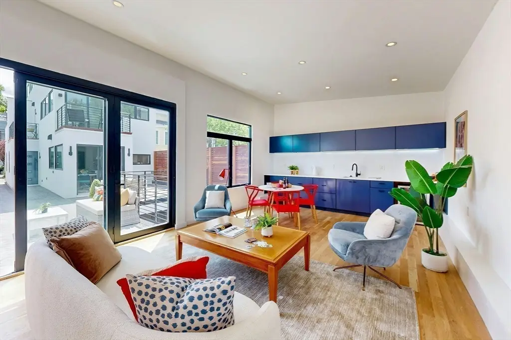 131 Charles Street #R, Cambridge, MA 02141 - #1