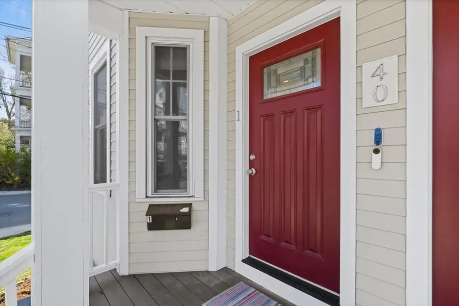 40 Catherine St #1, Boston, MA 02131 - #3