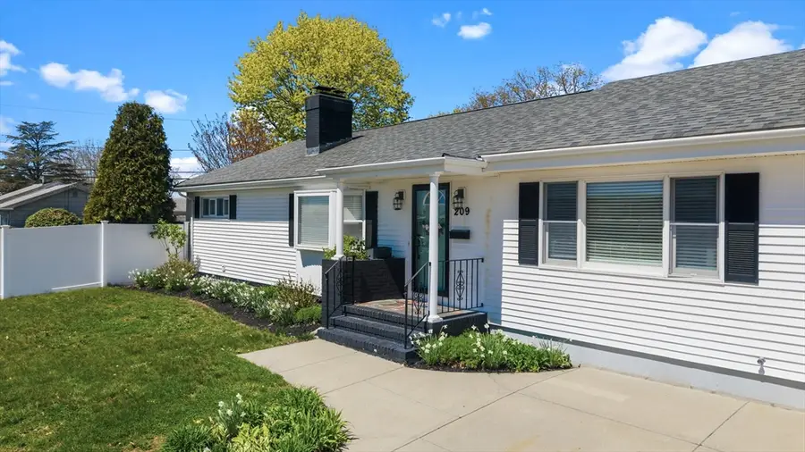 209 Nemasket St, New Bedford, MA 02740 - #2