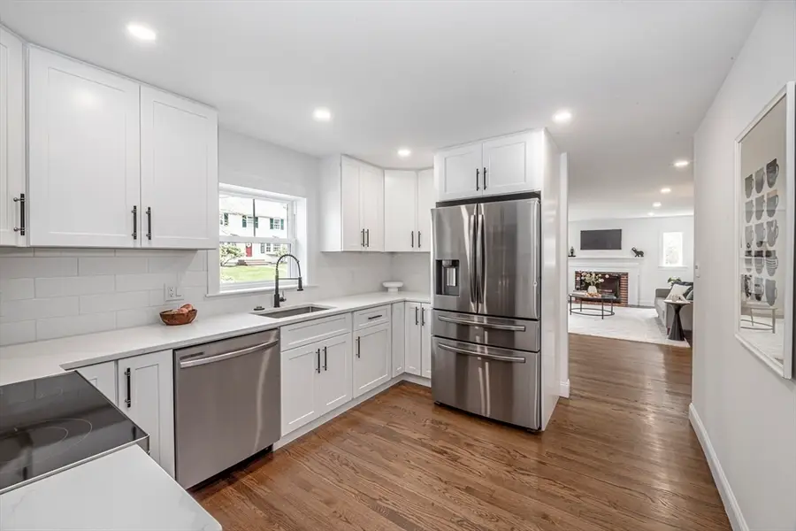 78 Windemere Circle, Braintree, MA 02184 - #3