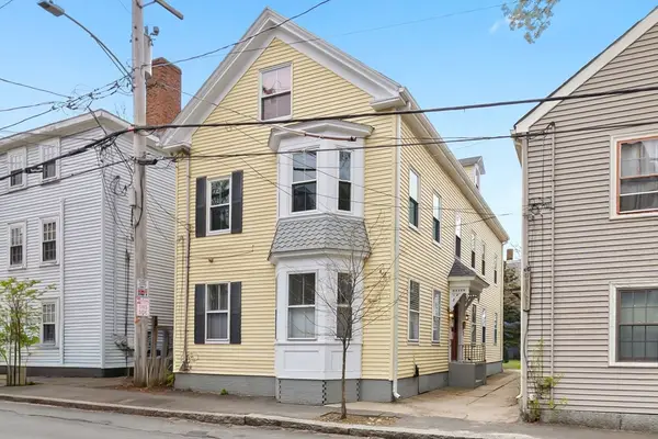 15 1/2 Williams St #2, Salem, MA 01970