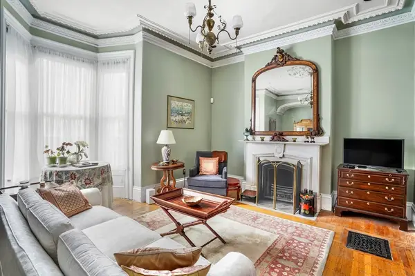 108 Pembroke St, Boston, MA 02118