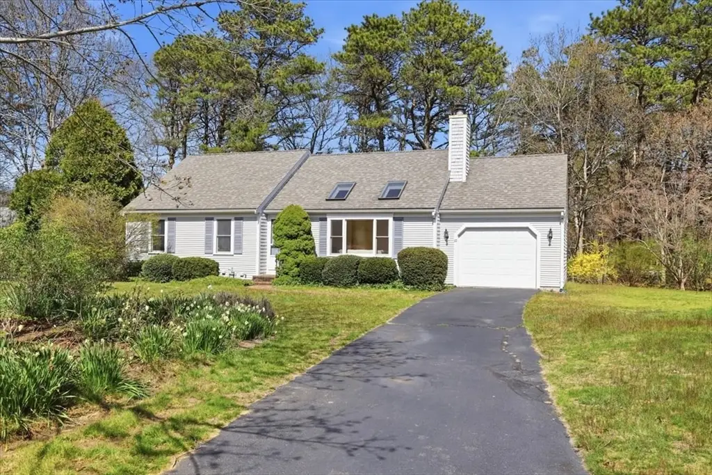 10 Skipjack Ln, Hyannis, MA 02601 - #1