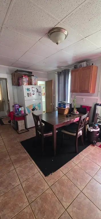 274 Pleasant St, Gardner, MA 01440 - #3