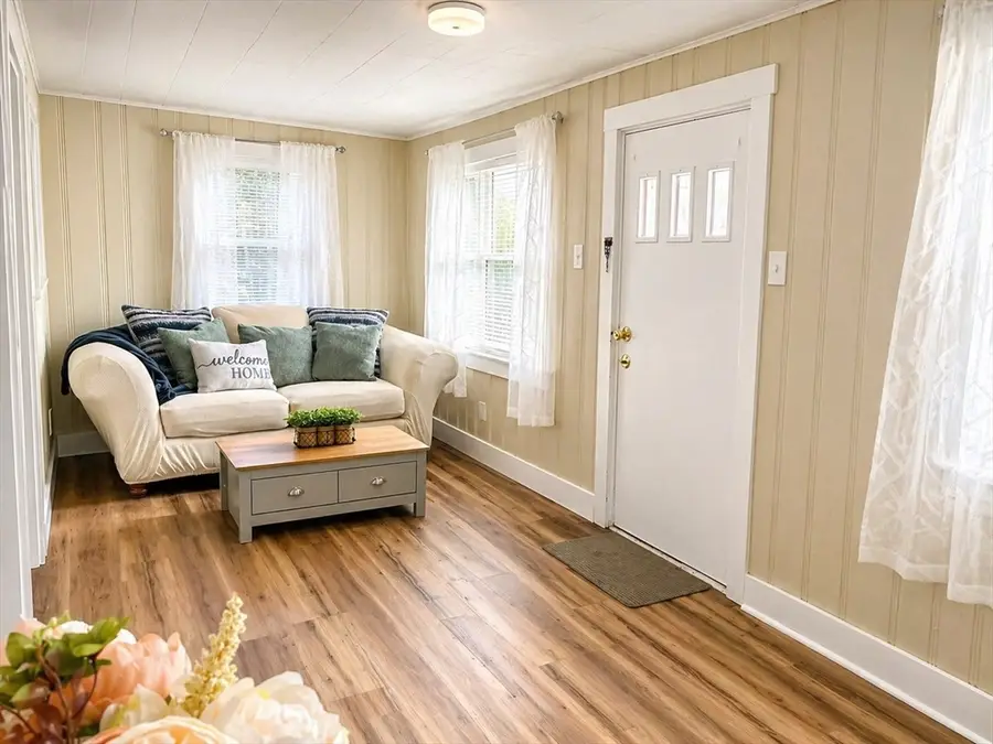 266 Petersham Rd, Athol, MA 01331 - #3