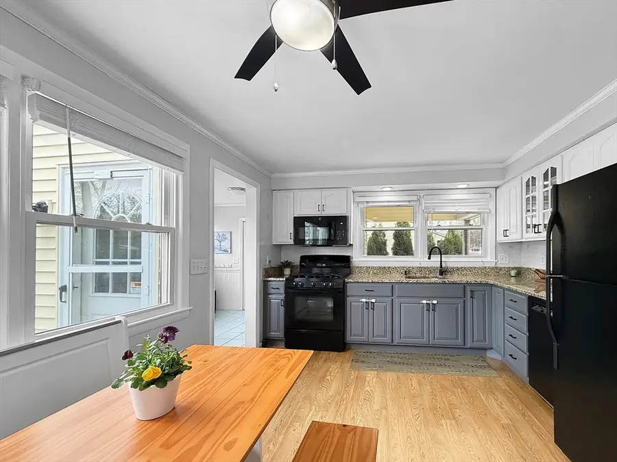 565 Lake St, Shrewsbury, MA 01545 - #3